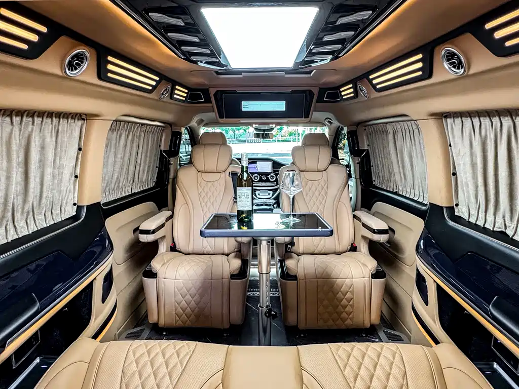 Mercedes-Benz Vito 2023 — фото 24
