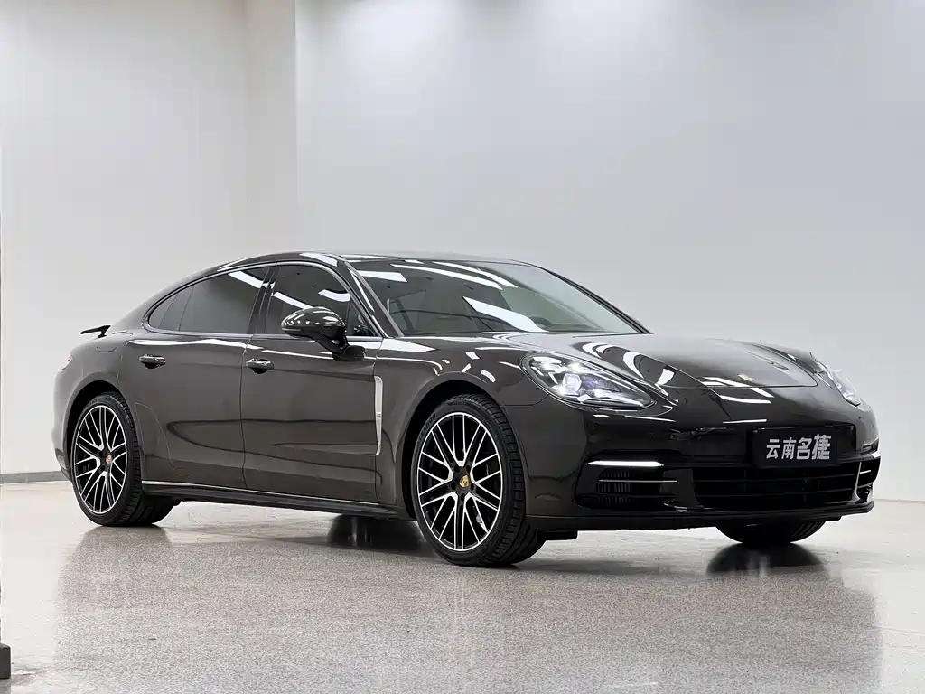 Porsche Panamera 2019 — фото 3
