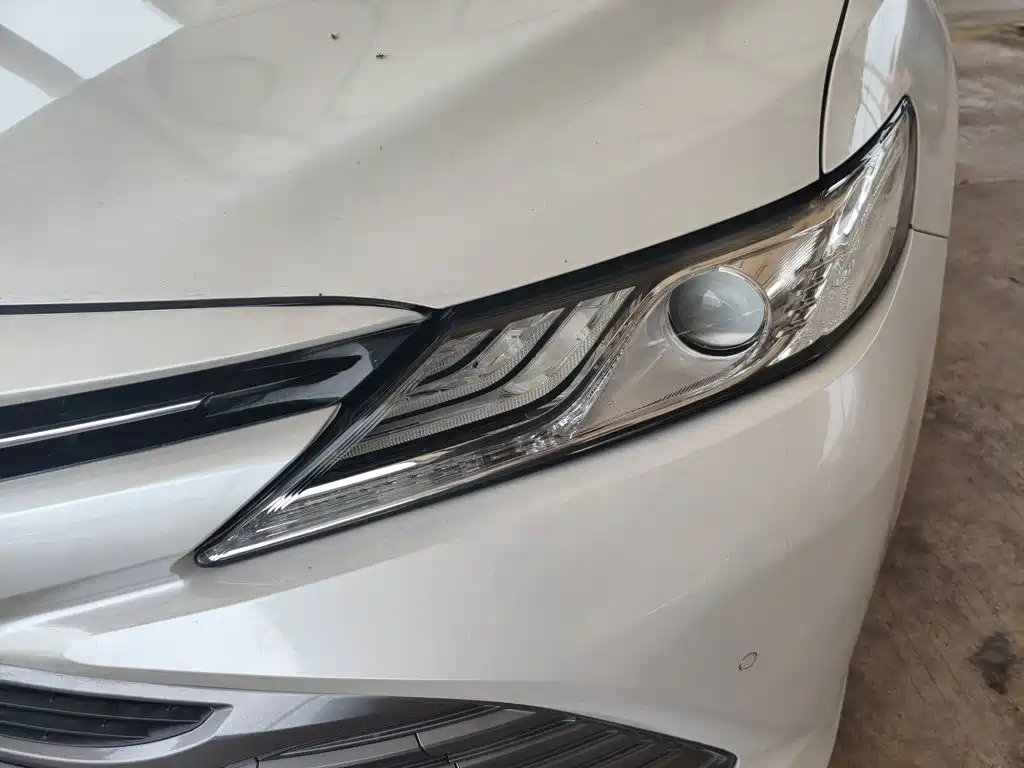Toyota Camry 2020 — фото 24