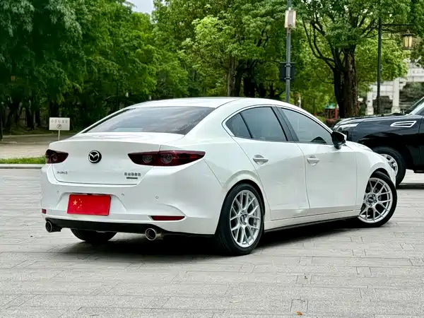 Mazda 3 Axela 2020