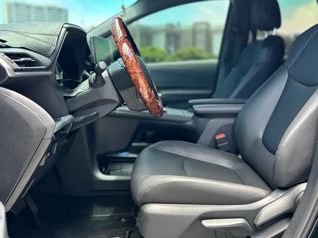 Toyota Granvia 2026