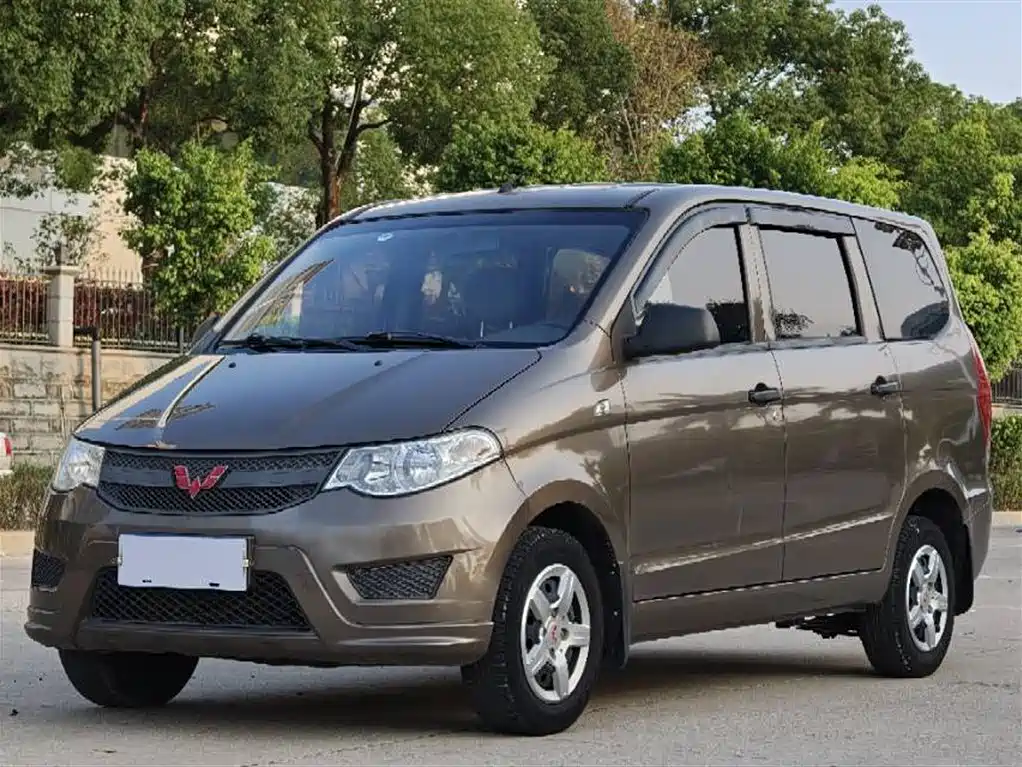 Wuling Hongguang 2017