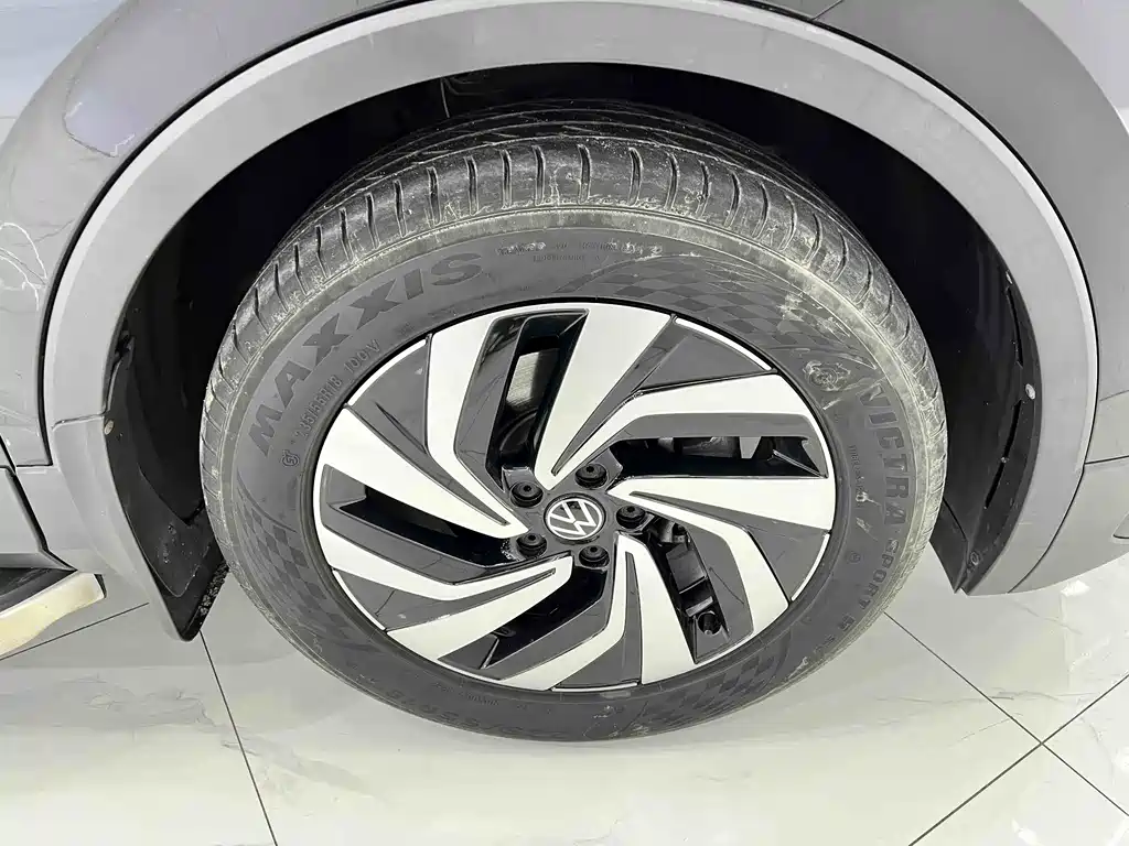Volkswagen Tiguan L 2023 — фото 19