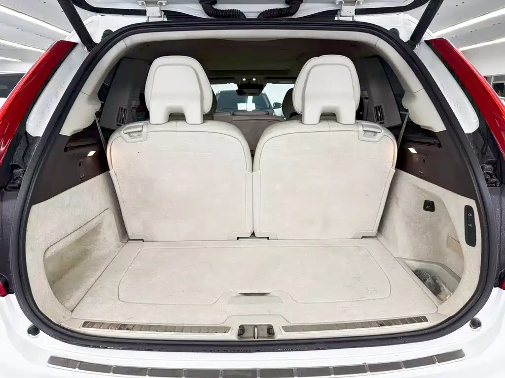 Volvo XC90 2016 — фото 20