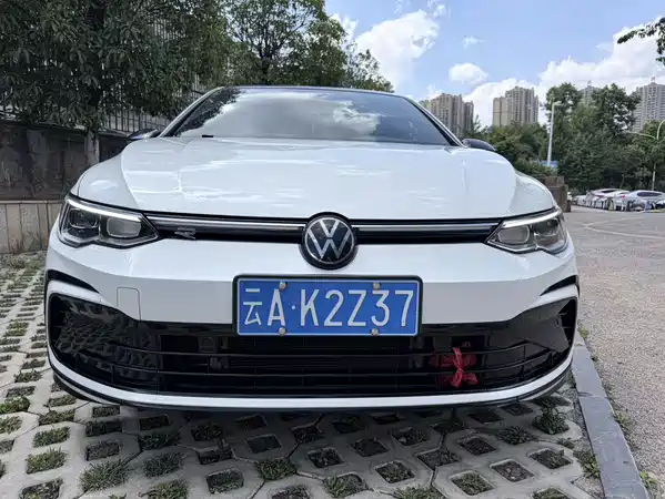 Volkswagen Golf 2023