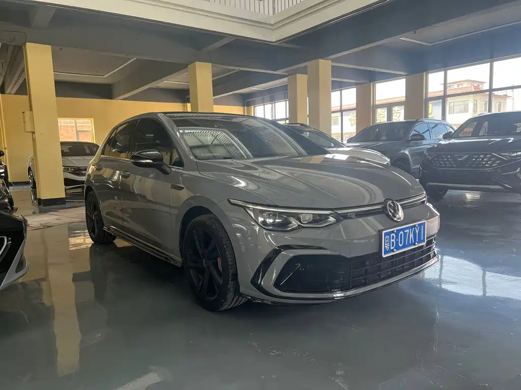 Volkswagen Golf 2022