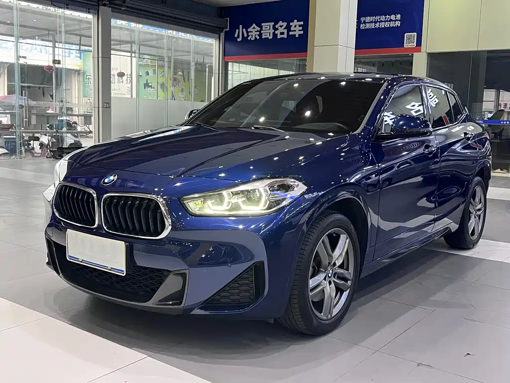 BMW X2 2021 — фото 1