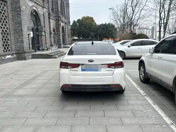Kia K4 2017