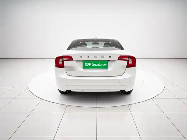 Volvo S60 2019
