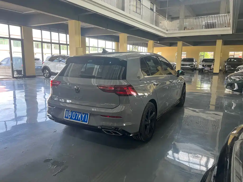 Volkswagen Golf 2022