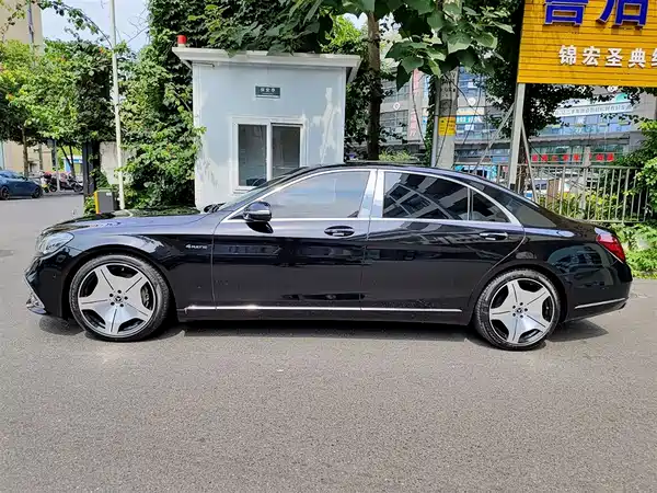 Mercedes-Benz S-Class 2020