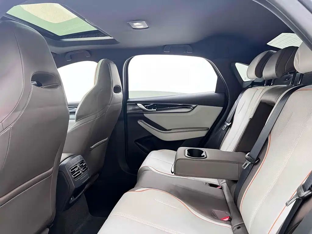 BYD Qin PLUS 2023 — фото 17