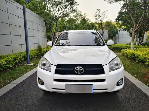Toyota RAV4 2013