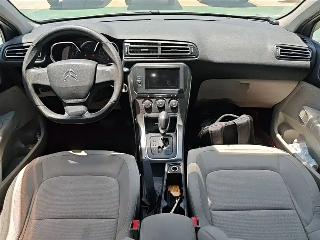 Citroen C4 2016 — фото 10
