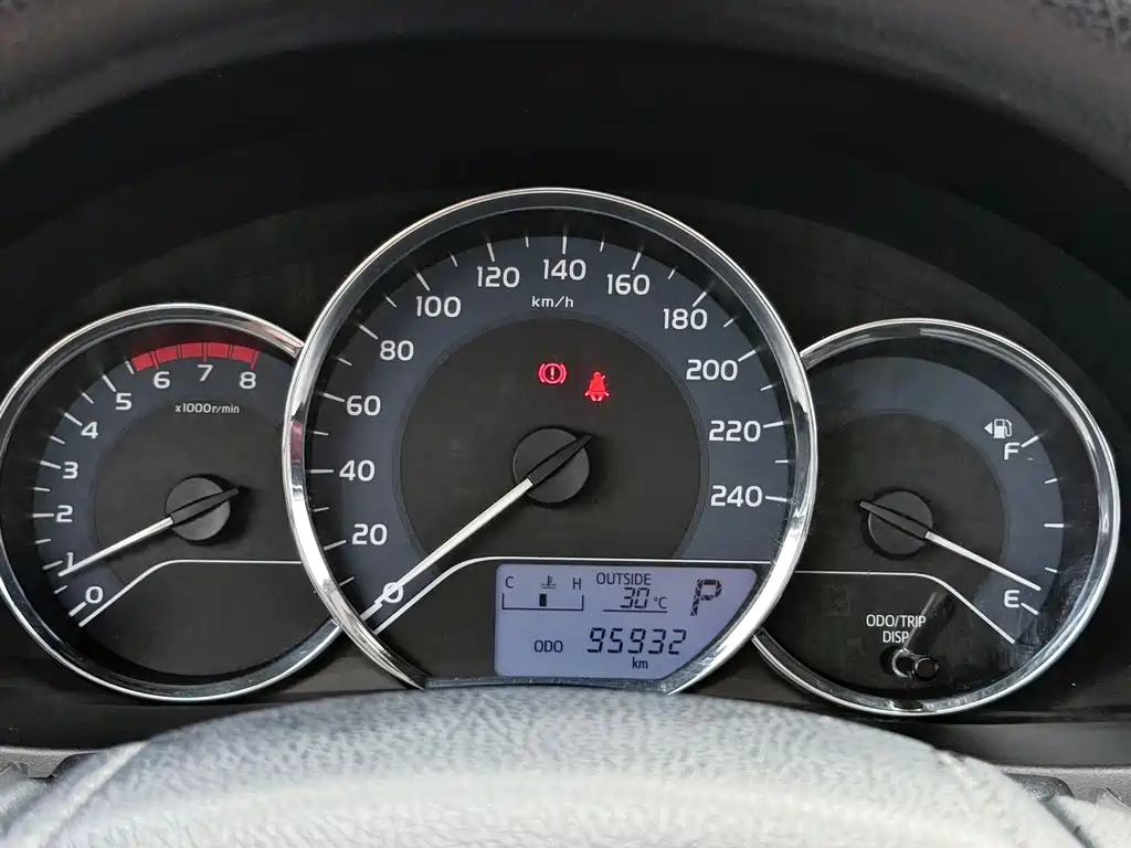 Toyota Corolla 2018 — фото 18