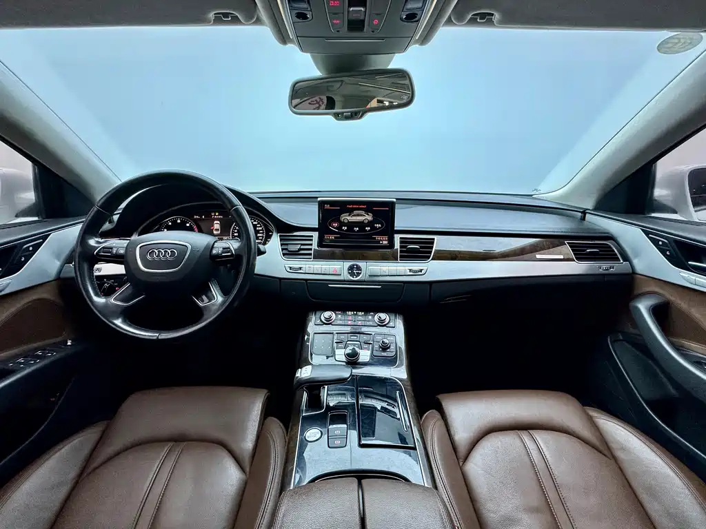 Audi A8 2015 — фото 6