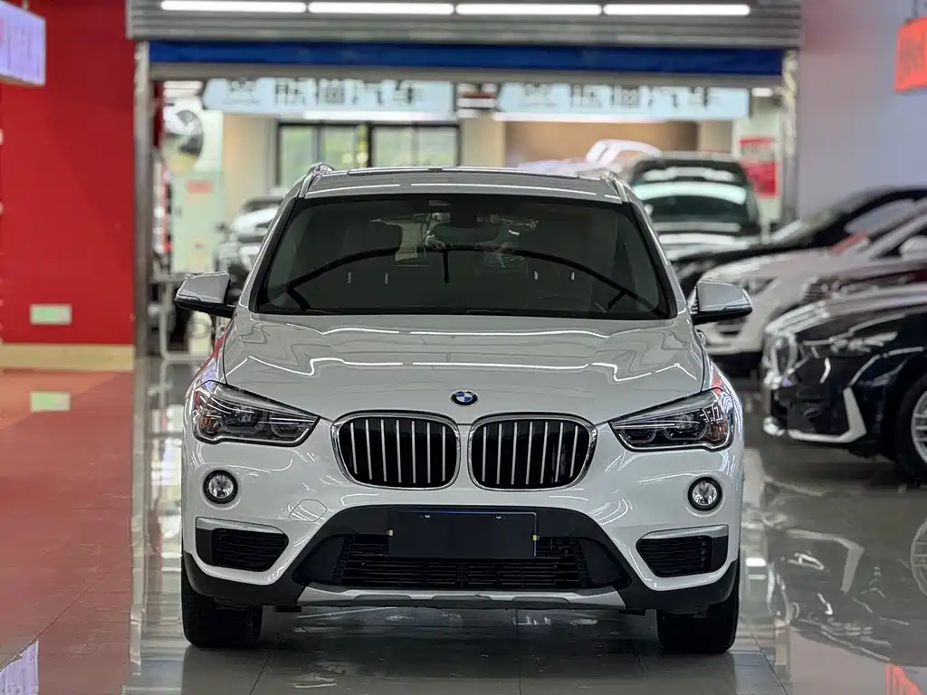 BMW X1 2018 — фото 1
