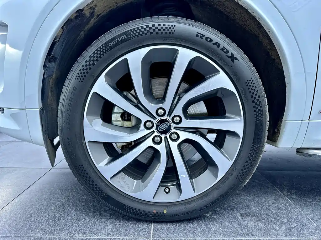 Land Rover Discovery Sport 2021 — фото 13