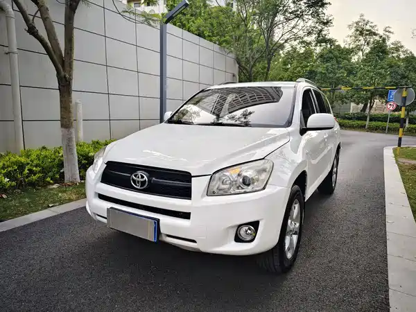 Toyota RAV4 2013