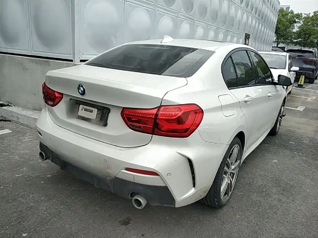 BMW 1 Series 2020 — фото 7