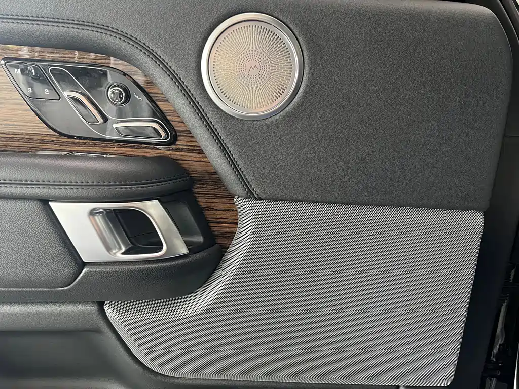 Land Rover Range Rover 2018 — фото 4