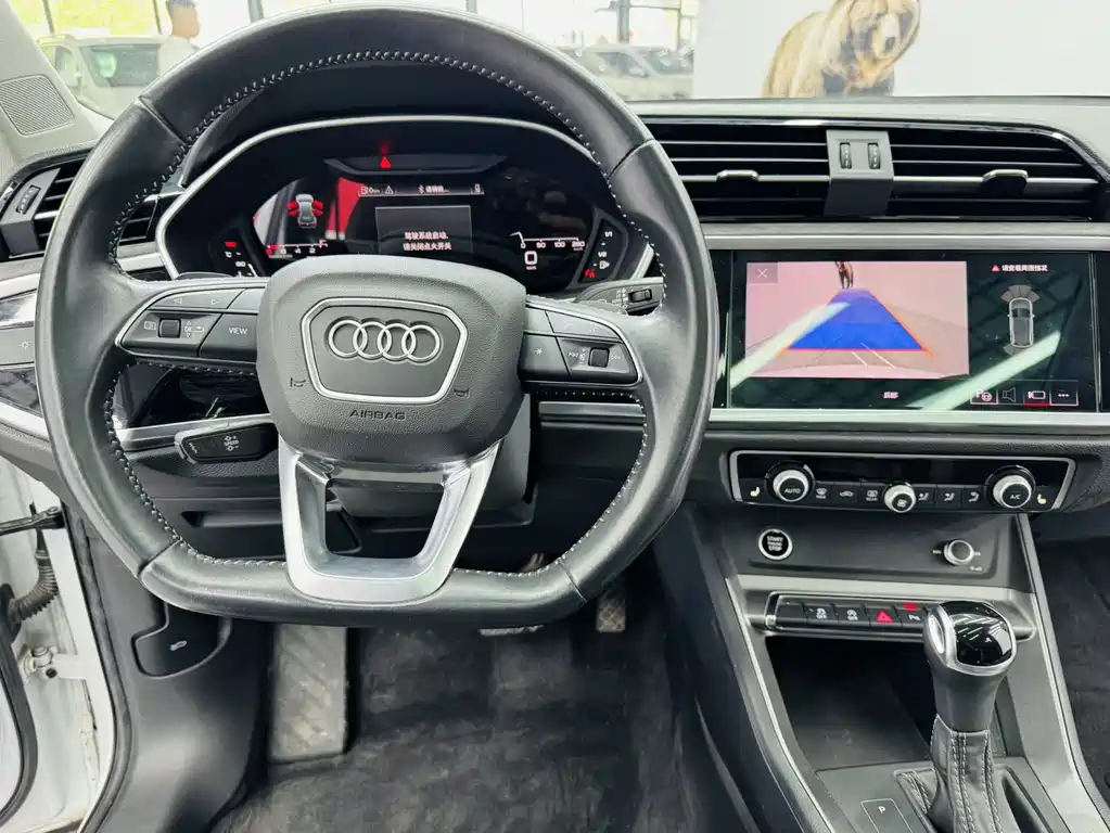 Audi Q3 2022 — фото 8