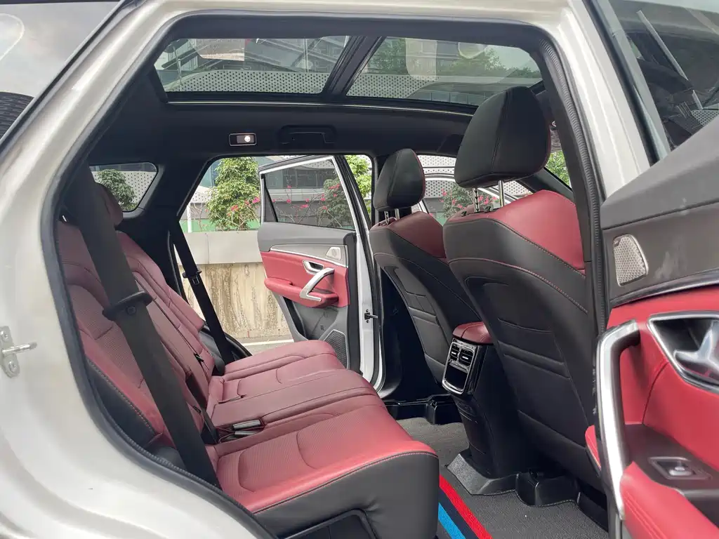 Jetour Jietu X70 PLUS 2021 — фото 12