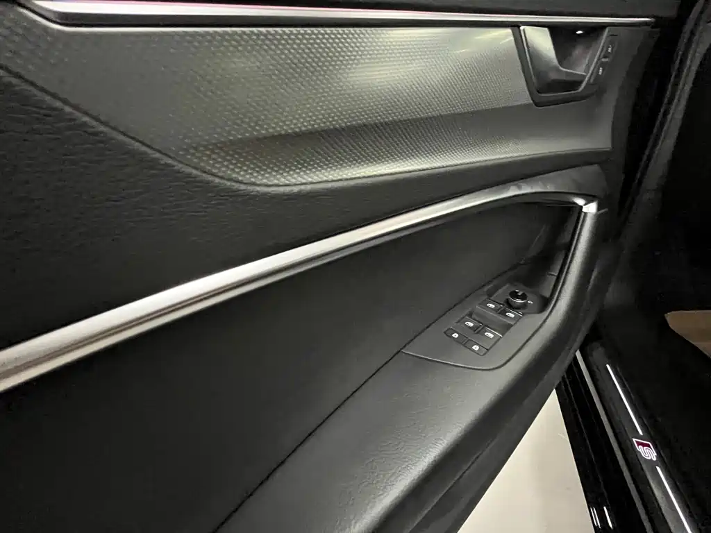 Audi A6L 2021 — фото 10