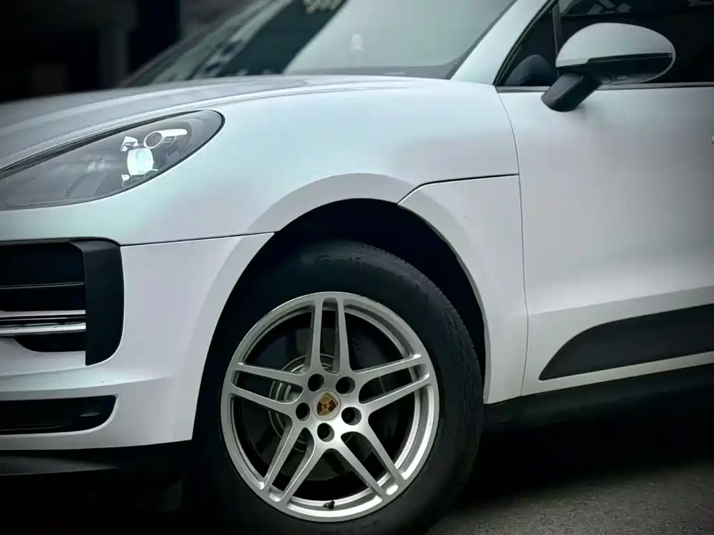 Porsche Macan 2021 — фото 3