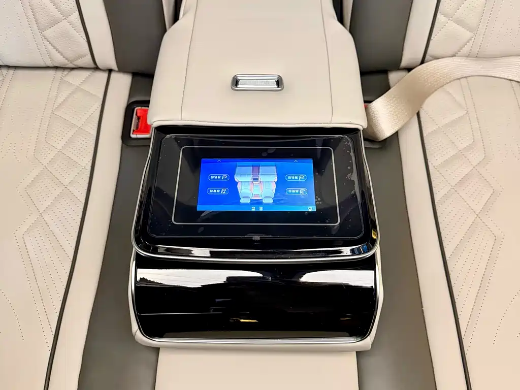 Ford Tourneo 2022 — фото 15