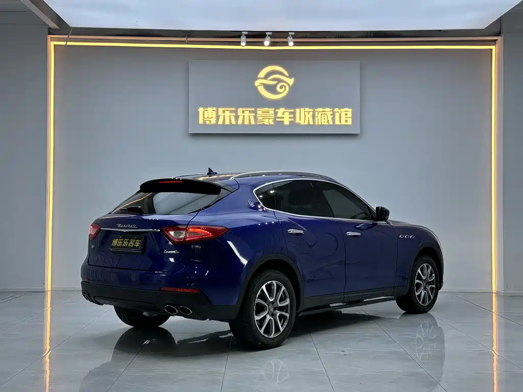 Maserati Levante 2019 — фото 17