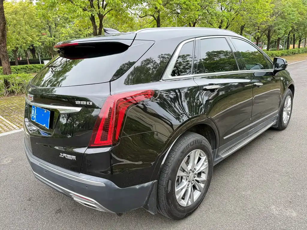 Cadillac XT5 2021 — фото 4