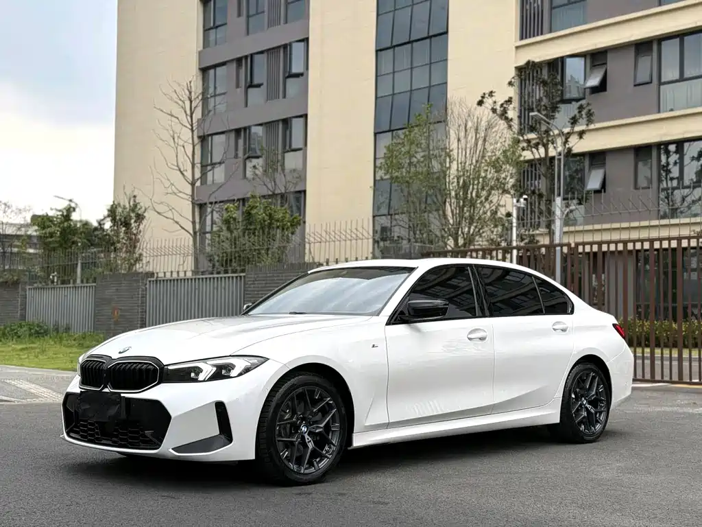BMW 3 Series 2025