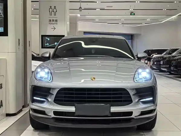 Porsche Macan 2020