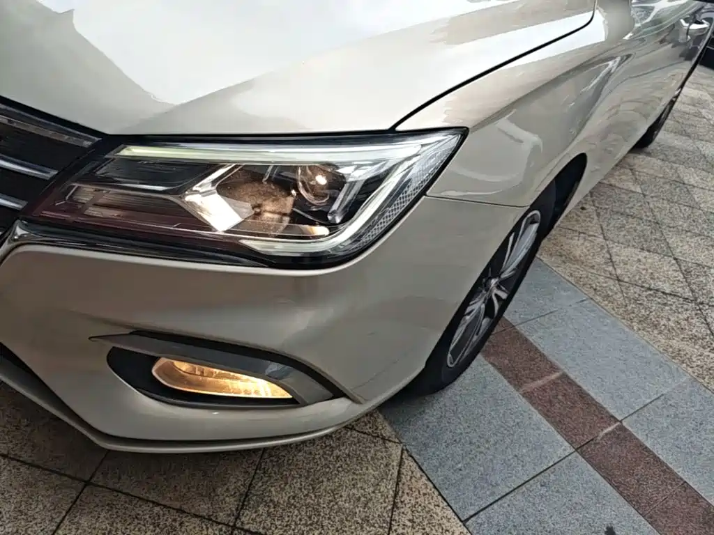 Roewe i5 2018 — фото 24