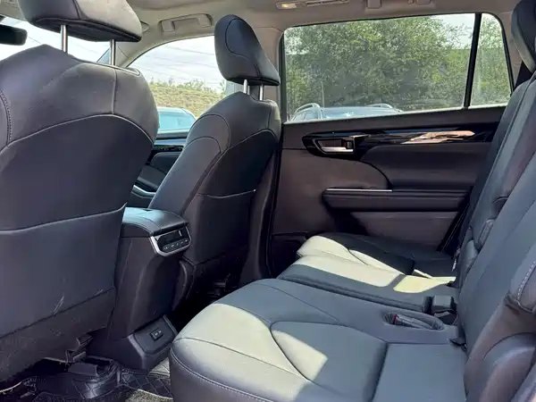 Toyota Highlander 2023
