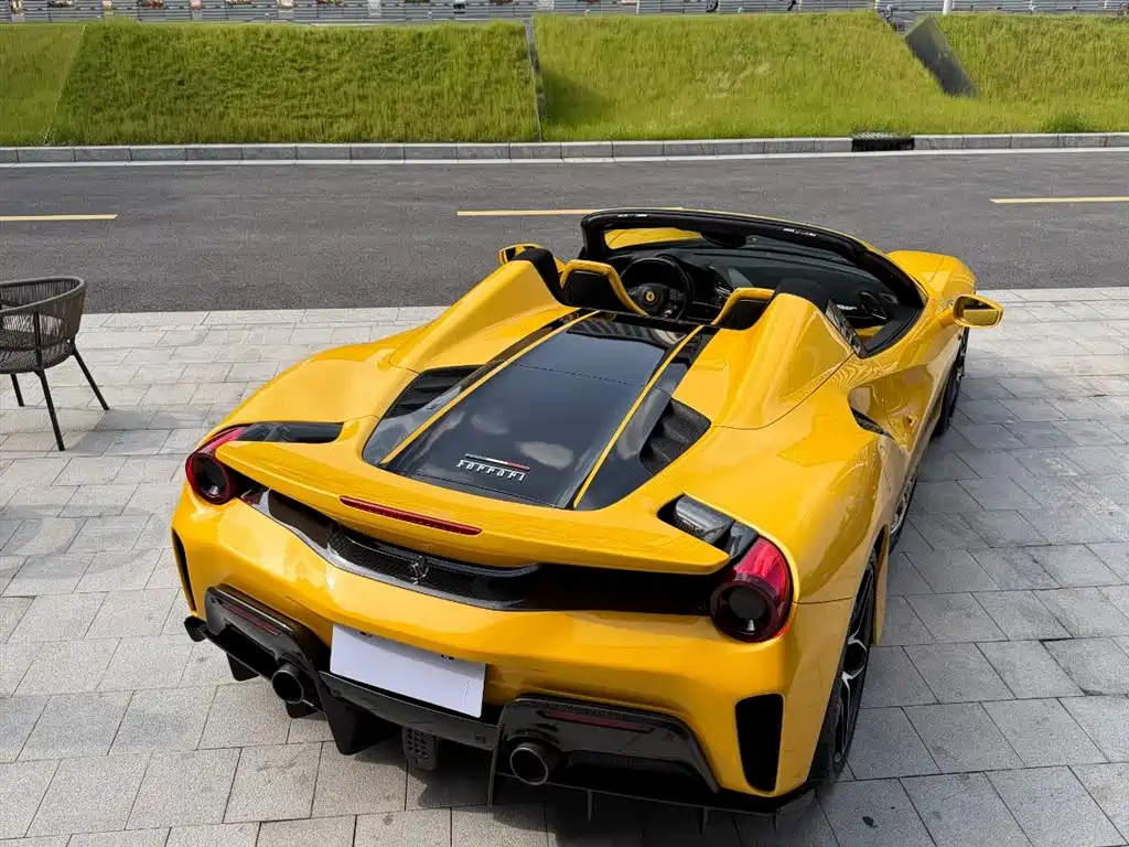 Ferrari 488 2019 — фото 9