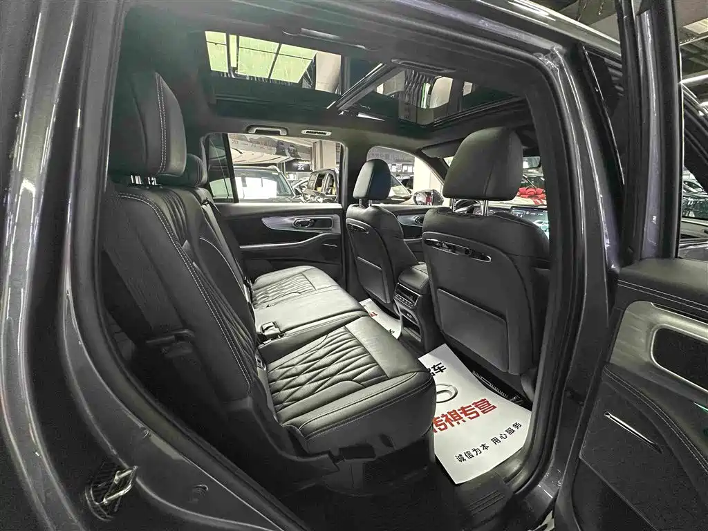 GAC Motor Trumpchi GS8 2022 — фото 29
