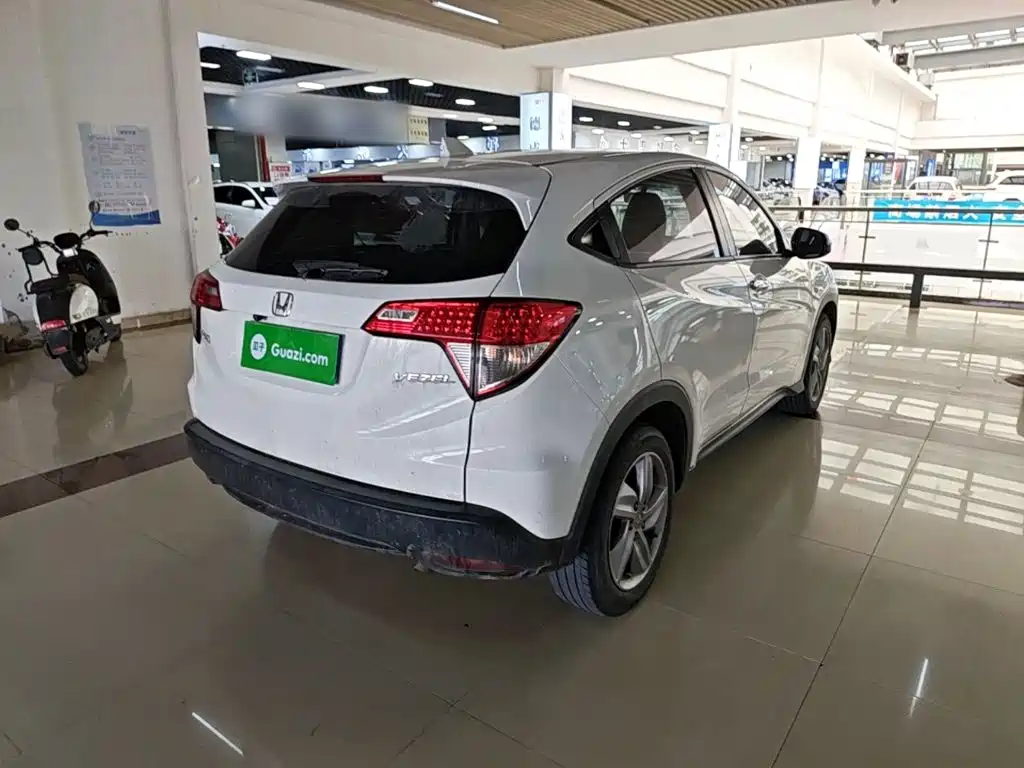 Honda Vezel 2020 — фото 7