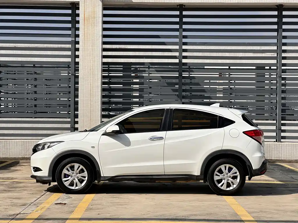 Honda Vezel 2017 — фото 7