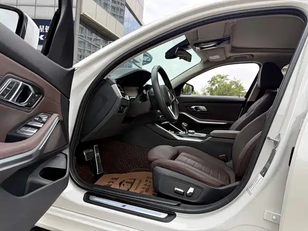 BMW 3 Series 2020