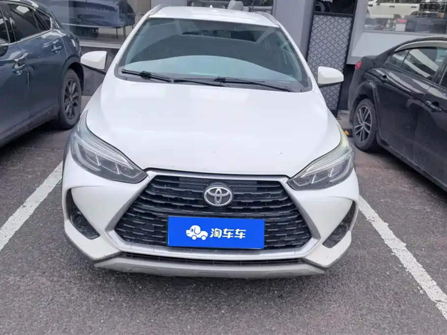 Toyota Yaris L 2021 — фото 2