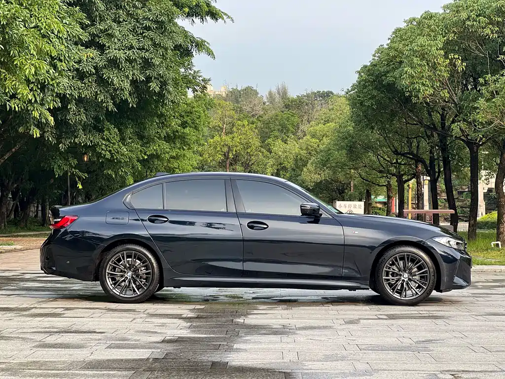 BMW 3 Series 2023 — фото 14