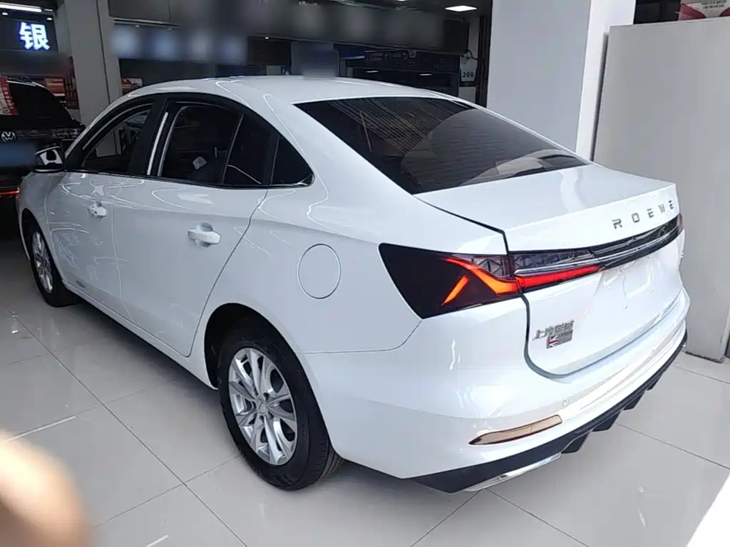 Roewe i5 2025
