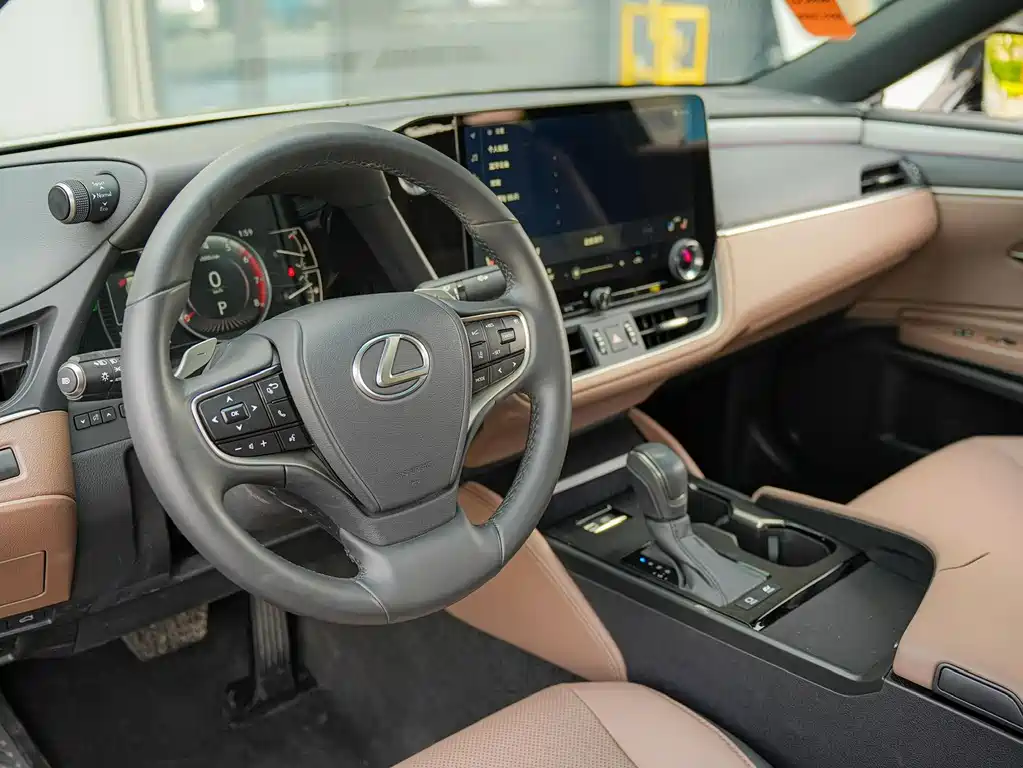 Lexus ES 2025 — фото 11