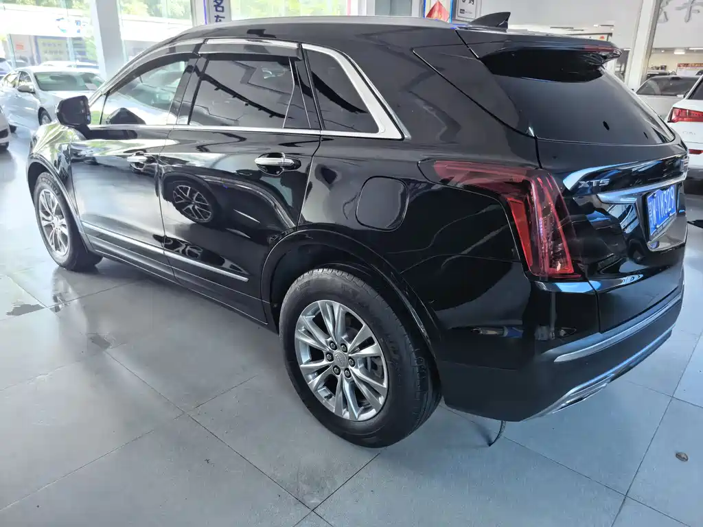 Cadillac XT5 2022 — фото 13