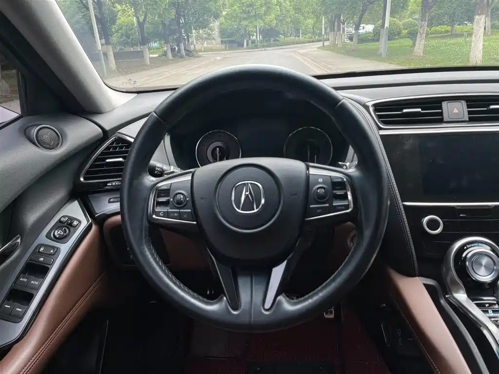 Acura CDX 2016 — фото 15