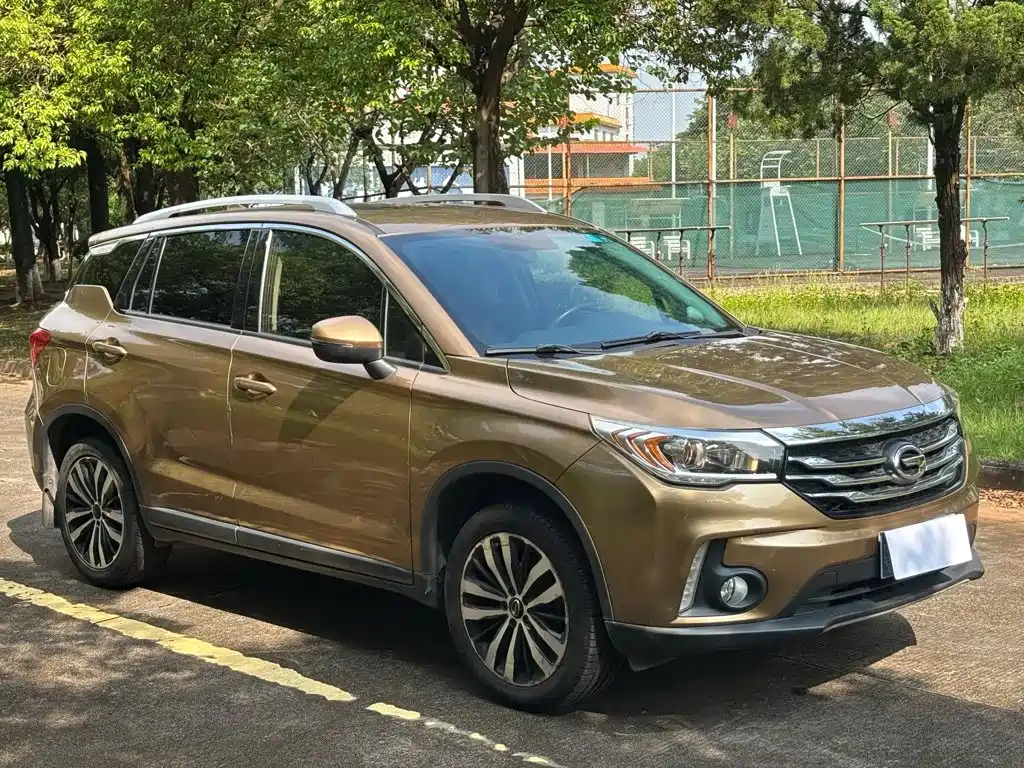 GAC Trumpchi GS4 2016 — фото 3