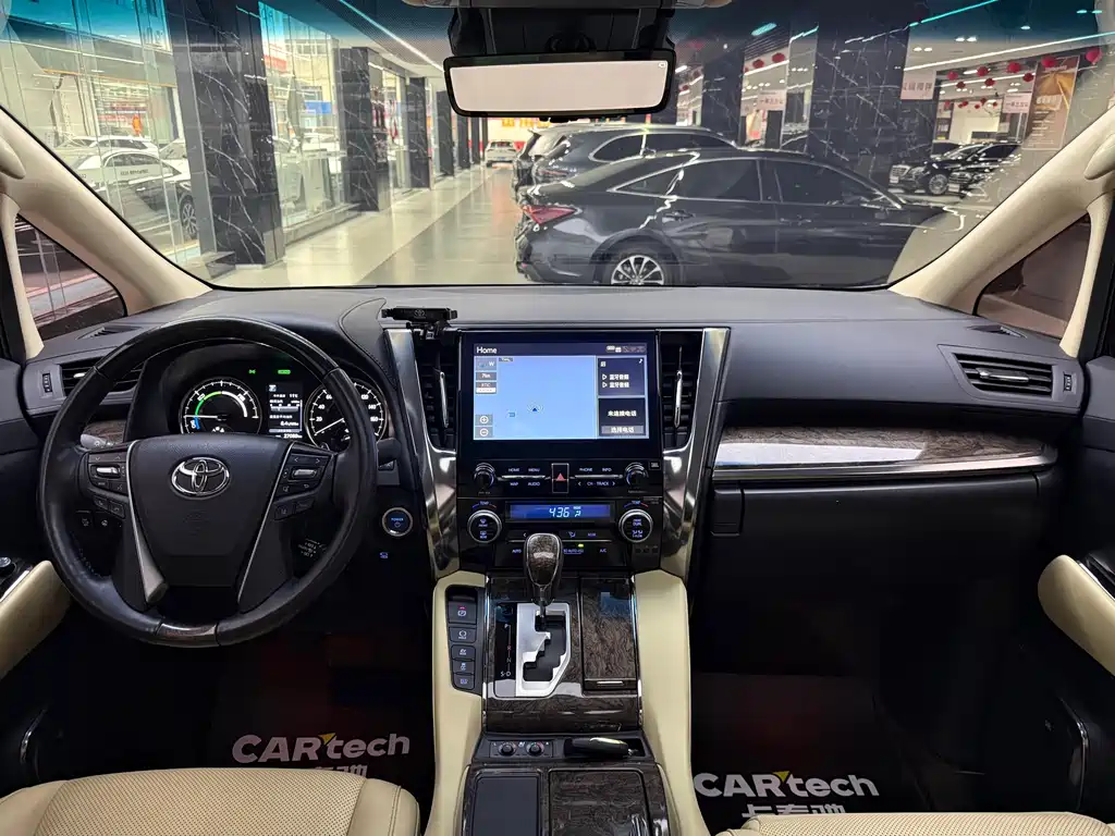 Toyota Vellfire 2023 — фото 8