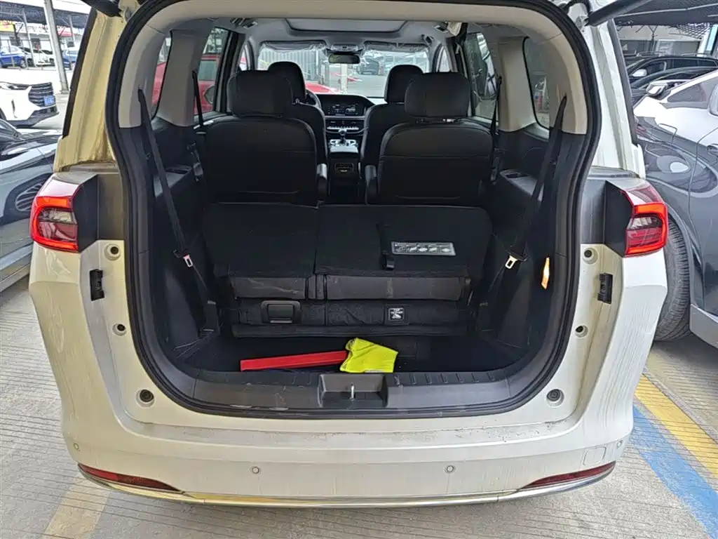 GAC Motor Trumpchi M6 2025 — фото 18